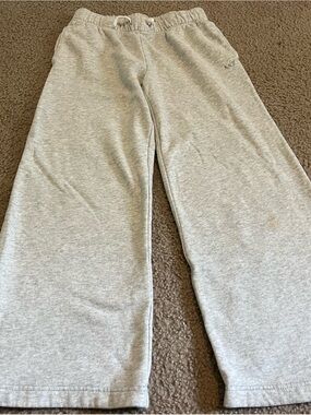 abercrombie kids Essential Light Gray Baggy Sweatpants Size 9/10